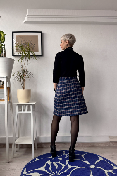 Handprinted One of a Kind Wrap A line MINI skirt with Pocket Detail. Size M