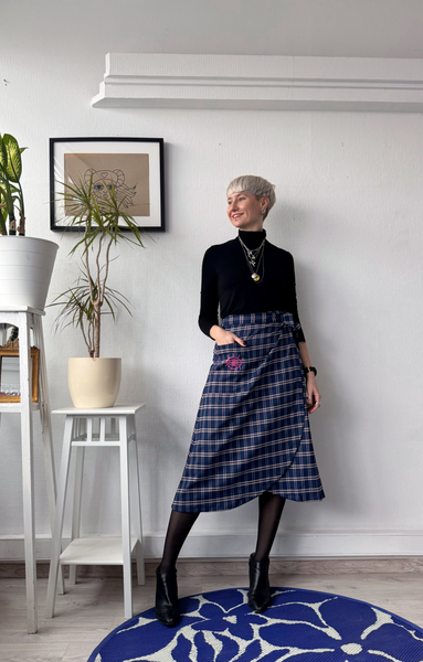 Handprinted One of a Kind Wrap A line MIDI skirt with Pocket Detail. Size M