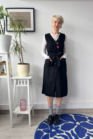 Size M A line V neck Button up black dress in Linen Blend
