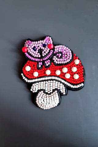 Alice in Wonderland inspired Cheshire Cat Brooch