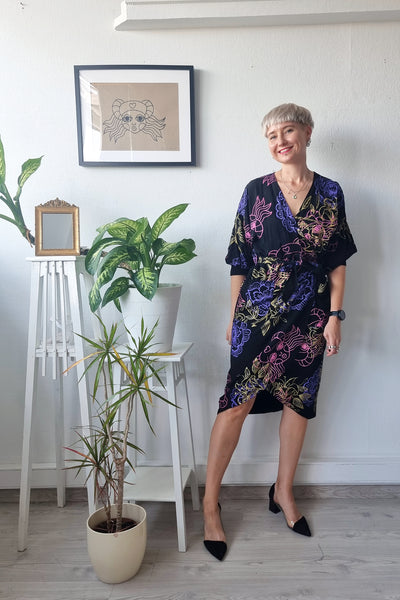 Flowy Hanten Jacket Style Black Viscose Kimono Dress with Handprinted Original Drawings