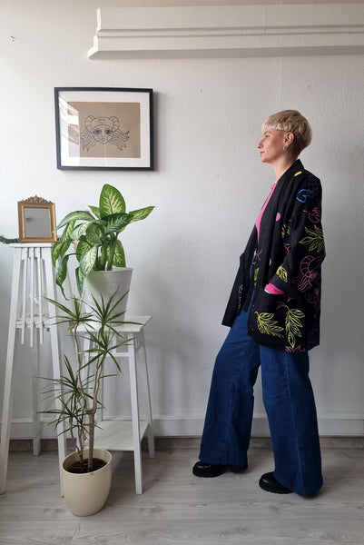 One of a Kind Oversized Zero Waste Doublesided Hanten Jacket in Hand Printed patterned Black fabric leftovers and Black Linen Blend Fabric in size S/M