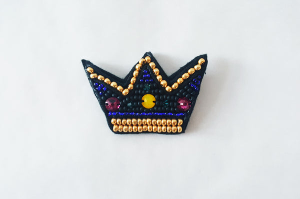 Unisex pin "Crown"