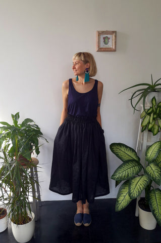 Wonderful, Feminine and Super Versetile Minimalist lifestyle Black Midi Linen Skirt!