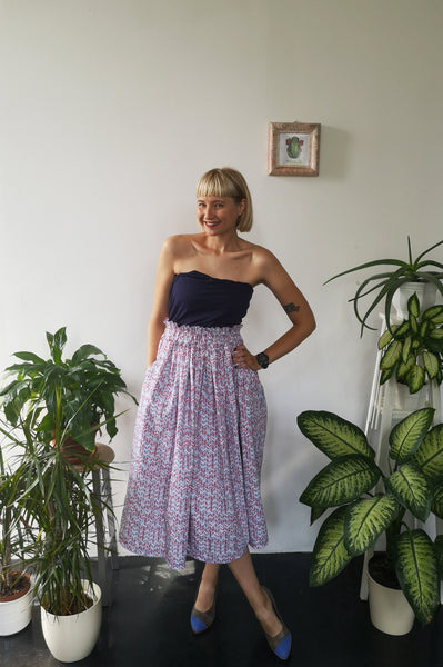 Wonderful, Feminine and Super Versetile Minimalist Lifestyle patterned Midi Cotton Skirt!