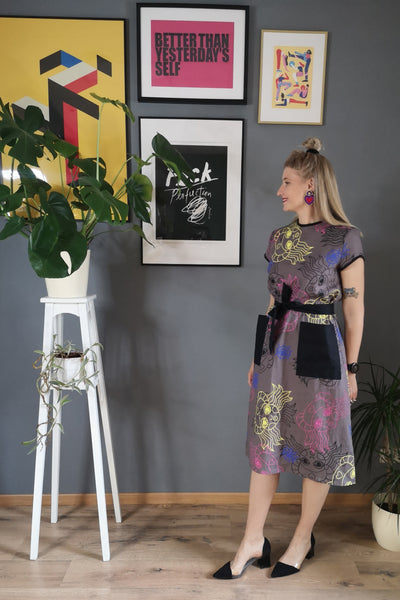 Greta Thunberg dress - Colorful and Versetile Linen Midi Tshirt Dress with Pockets and handprinted Heroine Lāčplēsene patter