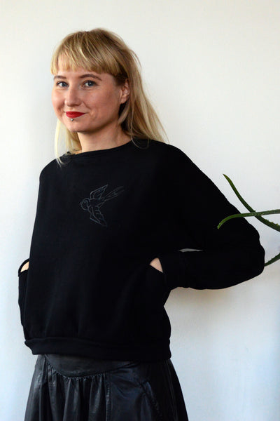 Long Sleeve Super Warm Black Women's Sweater with Swallow print