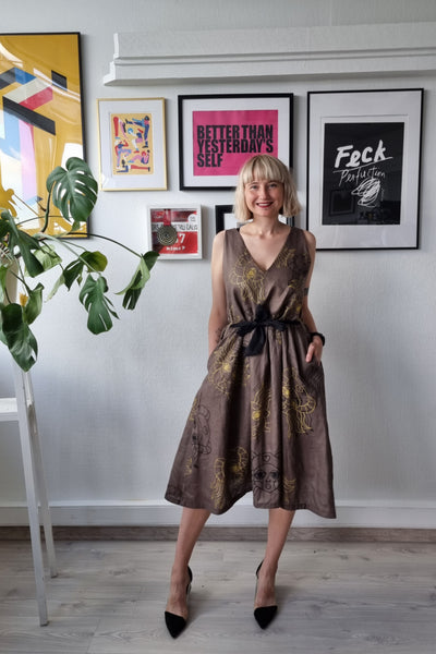 One Of a Kind Size M Handprinted Heroine Light Brown and Golden Linen Blend Party Dress