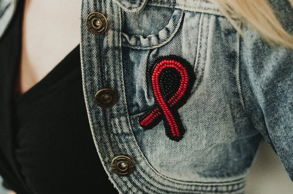 Unisex pin "Red Ribbon"