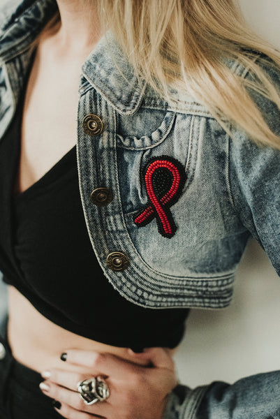 Unisex pin "Red Ribbon"