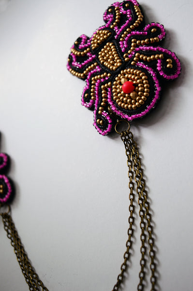 Chain Pin with golden ants "I am Resilient" I